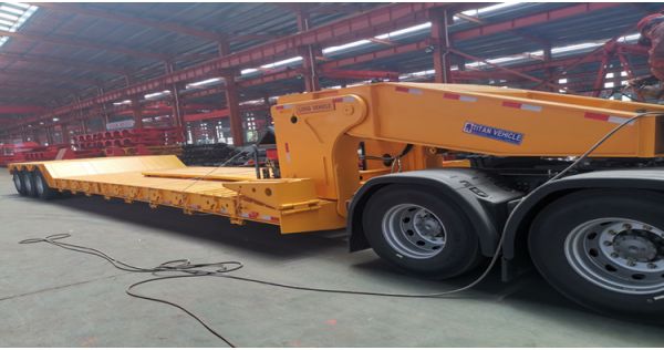 How to operate a detachable gooseneck lowboy trailer?