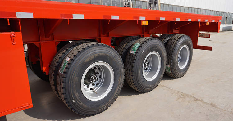 axle of flatbed trailer