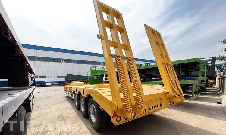 3 Axles Heavy Loader Trailer for Sale 