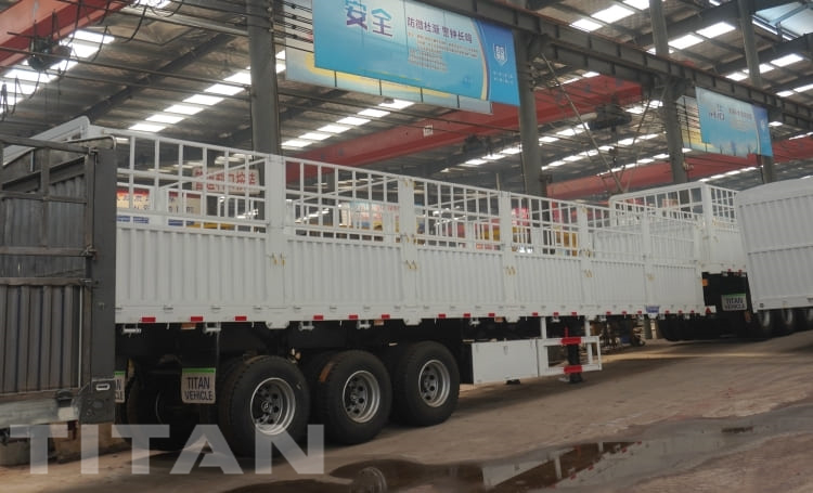 3 axle 60 Ton Fence Cargo Semi Trailer for Sale in Dominica