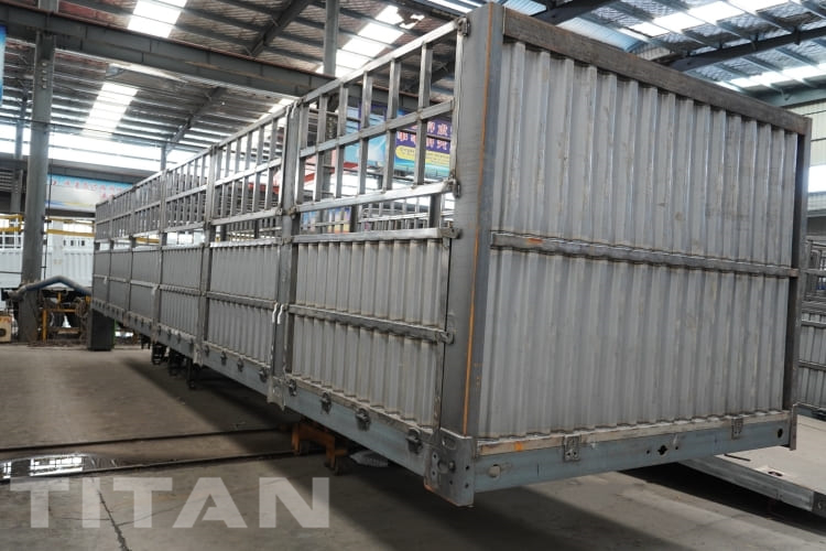 3 axle 60 Ton Fence Cargo Semi Trailer for Sale in Dominica