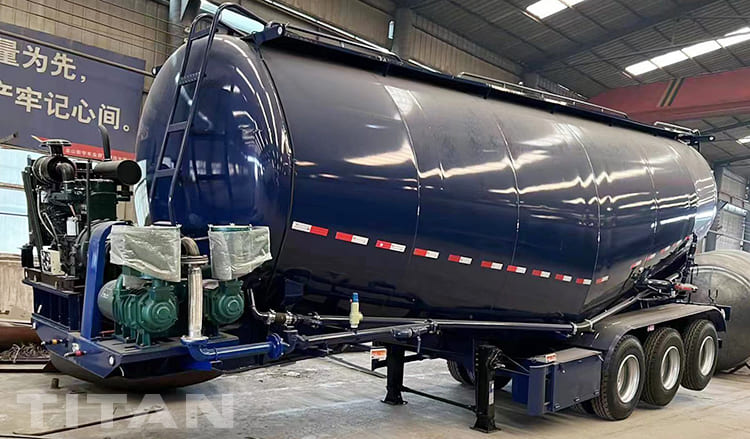 Tri Axle 40CBM Dry Bulk Tanker Trailer for Sale in Indonesia