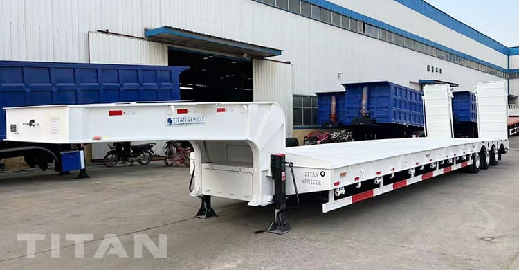 80 Ton 3 Axle Lowbed Truck Trailer with Folding Ladders in Colombia