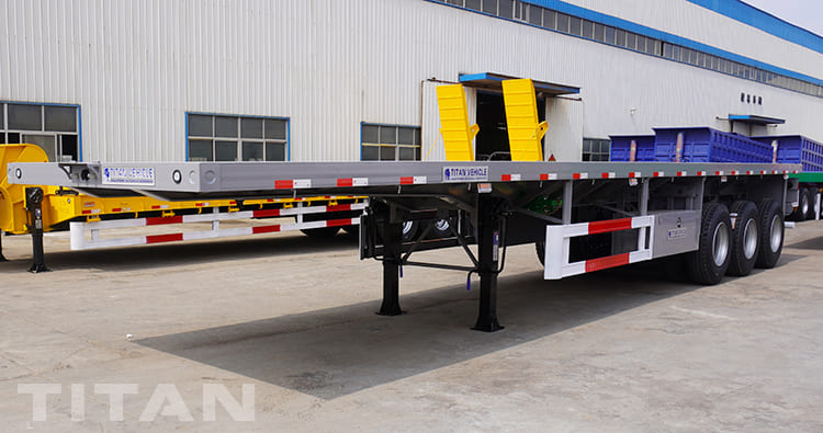 Tri Axle 40 Ft Semi Truck Flatbed Trailer for Sale in Cameroon