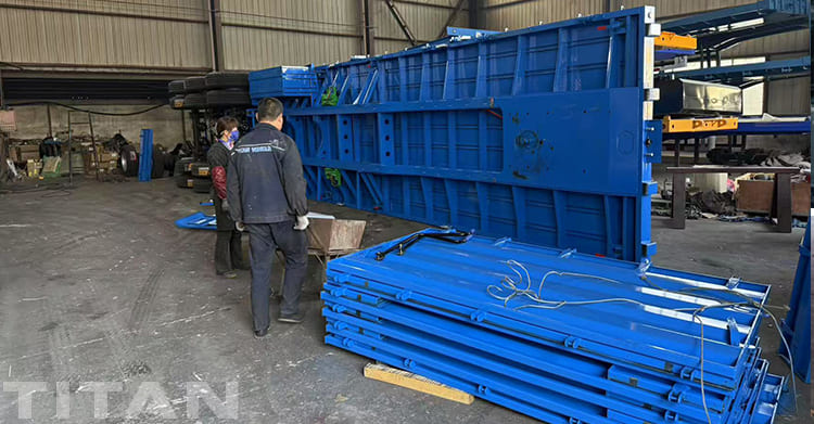 China Removable Side Wall Trailer for Sale in Angola