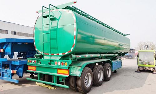 Tri Axle Oil Tanker Trailer for Sale