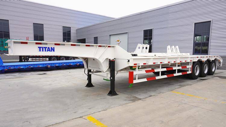 Shandong Juyuan Aotong Trailer 3 Axle Lowbed Truck Trailer for Sale