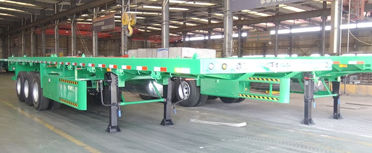 40Ft Semi Truck and Flatbed Trailer