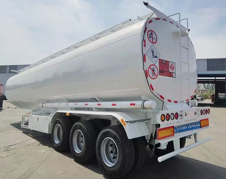 3 Axle Heavy Fuel Tanker Semi Trailer