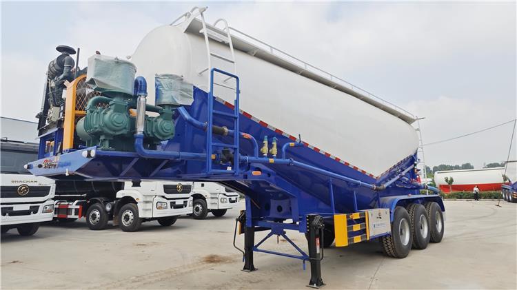 Cement Tanker Truck Trailer for Sale in Jamaica