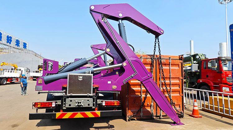 20 Ft Container Side Loader Lifter Truck for Sale in Jamaica