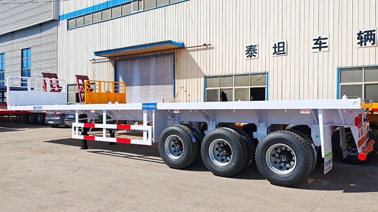 3 Axle Flatbed Semi Truck Trailer With Front Board for Sale in Guam