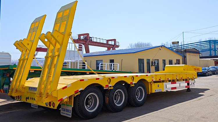 Low loader trailer|tri axle low loader truck for sale in Zambia