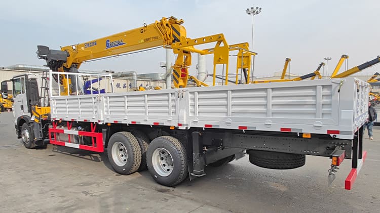 XCMG Truck Mounted Crane for Sale Manufacturers