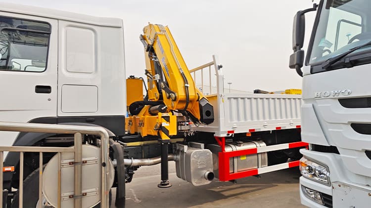 Folding Boom Truck Crane for Sale