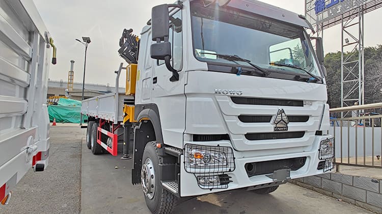 Folding Boom Truck Crane for Sale