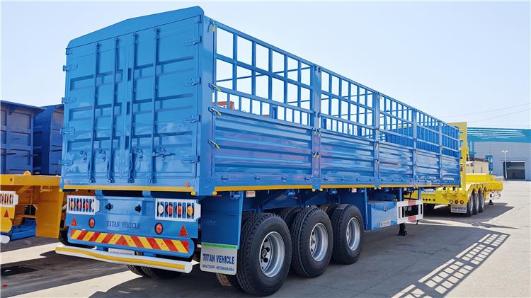 Tri Axle Livestock Animal Transport Trailer for Sale In Sudan