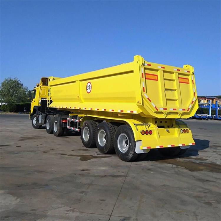 3 Axle End Dump Trailer